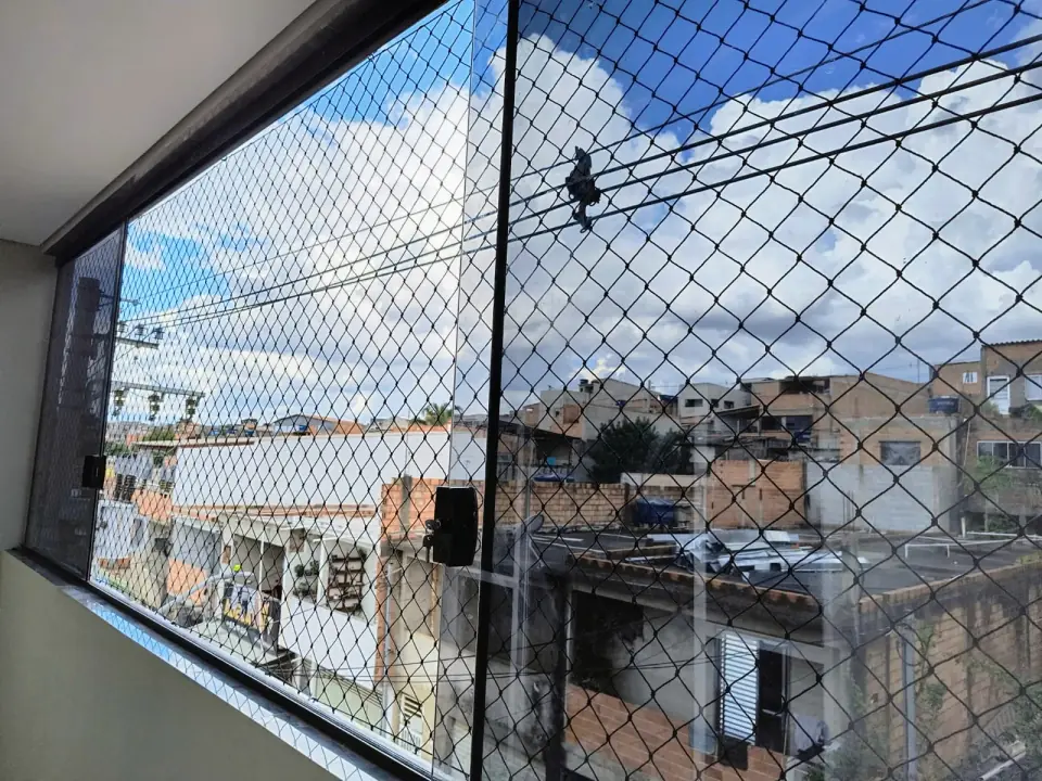 Rede de proteção em escada e mezanino de casa